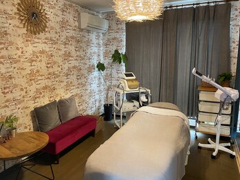 エヌ アンド エイチ ソニックフィット(N&H sonicfit)/プライベート施術ルーム