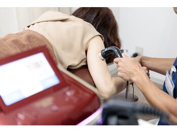 たいよう鍼灸整骨院/施術風景３　超音波施術器