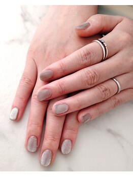 ファースト 姪浜店(FIRST)/マグネットネイル