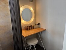 カラマツの雰囲気（パウダールーム）