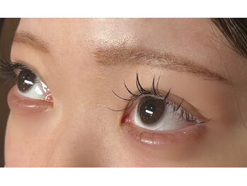 アトリエ ハルミナ(atelier harumina)/束感まつ毛