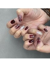 ルナ(LuNa)/チェックネイル/ボルドー/リボン