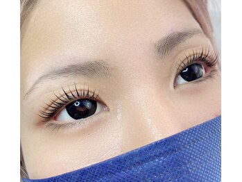 ロゼアイアンド(Rose eye&)/