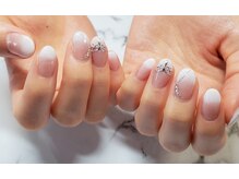 ネイルサロンブラン(nail salon BLANC)/ティアラのブライダルネイル