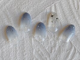 グラデで涼し気夏ネイル