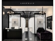 ロスフェリス 伊勢崎店(Losfeliz)の雰囲気（《サロン外観》紫のソファーが目印！）