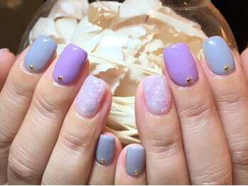 ネイルズ ララ(nails Lala)/ストーンアート。