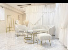 リロ(Riro)/【店内】白＋清潔クリアな空間