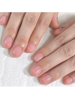 ラウ(Lau)/フレンチネイル¥６６００