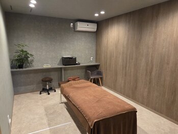 ペア(PEAR)の写真/完全個室で落ち着きのある広々とした空間で、リラクゼーションを体験してください♪疲れた心と体にご褒美を