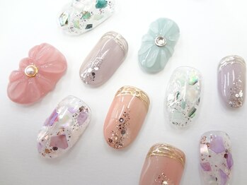 ネイルサロン クイール 小山店(NAIL SALON QUILL)/ぷっくりフラワー×シェル