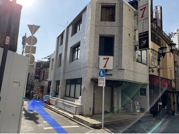 キノワ 六本木(Qinowa)/大江戸線六本木駅からの道順４