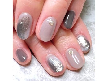 ザ ワンネイルズ(The one nails)/塗りかけネイルデザイン