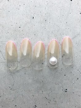 サロンストロベリームーン(Salon Strawberry Moon)/大人グラデーションネイル