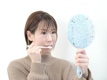 ホワイトニングカフェ 和歌山ガーデンパーク店(WhiteningCafe)/☆使い捨て歯ブラシで歯磨き