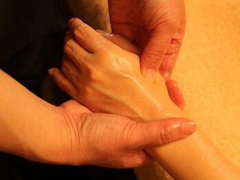 カルムエール(CALME AIR)/毎日使う“手”の疲れも