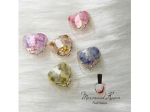 マーメイド ルーム(mermaid room)の雰囲気（リラックスできるソファーで１年通してフットネイルが人気です！）