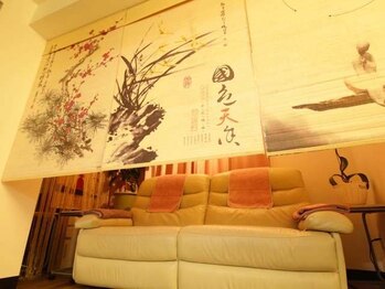 大唐足マッサージ 道頓堀本店/3人仲間同士並び足マッサージ