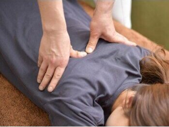 リブート整骨院(Reboot整骨院)の写真/【ほぐしによる一時的な効果ではなくお悩みの根本から改善】首肩の辛さ解消◎お客様と二人三脚でサポート！