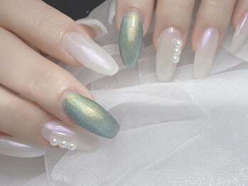 カーリーネイル 豊見城 那覇店(carlynail)の写真/憧れの10本ロングネイルも、1本折れてしまった時のレスキューも、カーリーネイルにお任せください！