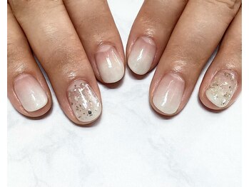 パラジェル登録サロン バランス シンプルネイル&アイラッシュ 新田東店(balance)/ホワイトグラデーション