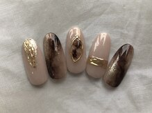 アウラ ネイルサロンアンドスクール(aula)/フリーデザイン　10,780円