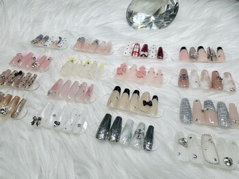 エルネイル 江坂店(L’ねいる)の写真/ デザイン豊富で迷うほど♪“やりたいネイル”が必ず見つかる★毎月更新／期間限定デザイン多数