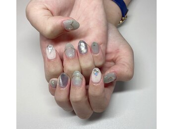 ロゼアイアンド(Rose eye&)/