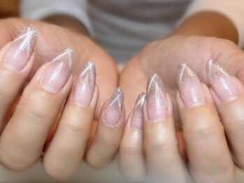 エミィ(emii)の写真/【美フォルムネイル】高技術＆スピーディーに指先を彩り、魅力を引き出します◇満足度の高い仕上がりに♪