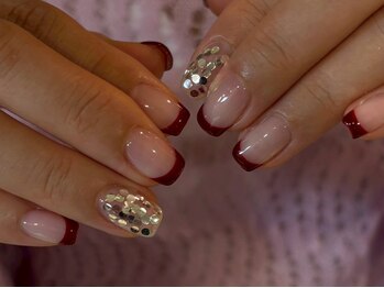 マックスビューティーネイル(MAX BEAUTY nail)/