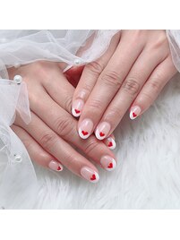 フレンチにきゅん赤ハートネイル