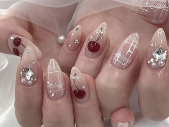 ニア ネイルサロン 大阪駅前第2ビル(Nia)の写真/埋め尽くしもOK!美爪もワガママdesignも♪【持込デザインOK◎パーツ付き贅沢140分アートし放題】