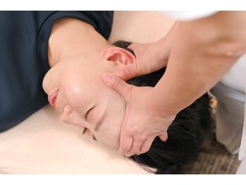 浜町アネックスあさひ整体院の写真/40代からの小顔リフト整体！冷えによるむくみなどでフェイスラインが気になる方必見！目周りもスッキリ！