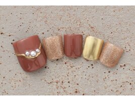 7000円　フットネイル