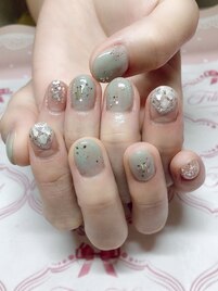 くすみグリーンニュアンス