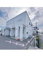 パンチャチャ(panchaw)/駐車場から玄関入口までのルート