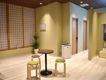 てとて ウェルネスラボ 行徳(てとて Wellness Lab)/店内風景◆待合スペース