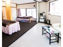 ニコニコリラックスサロンの雰囲気（待合スペース）