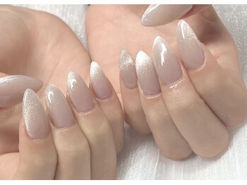 ニーネイル 阿波座(nii_nail)/乳白色マグネットネイル