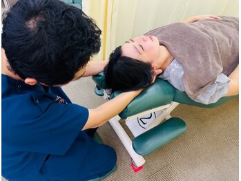 七里みんなの鍼灸整骨院/ほぐしで血流の流れを改善します