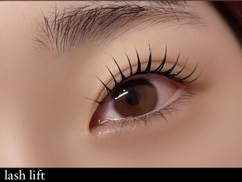 ココティナ(cocoTina)/ラッシュリフト♪