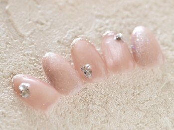 ホワイトネイル 難波店(WHITE NAIL)の写真/《韓国×ぷるんとネイル》フォルムや質感にこだわったネイルを低価格で◎透明感×高発色が叶う＊