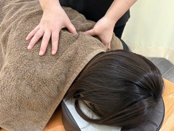 にじの森整骨院の写真/【20時まで受付◎】メディア掲載多数★【肩こり/首こり/スマホ首/ストレートネック】お任せください!