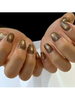 パダアット ヴァラネイル 天神南店(PADA at VALLANAIL)/マグネットネイル/オトナ女子