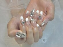 ぷりゅねる 心斎橋/【白フレンチ×クリスタル】