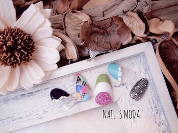 ネイルズ モダ(NAIL'S MODA)/5月の新作★なみなみフレンチ
