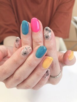 透け感カラーで可愛く