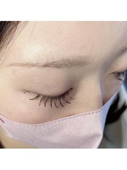 アングゥイー(ungu iE)/束感マツエク!