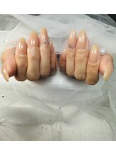 レジーナ(Regina)/ヌーディー上品ネイル