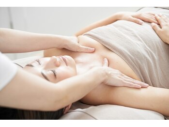 エニシ(Enishi)/デコルテトリートメント